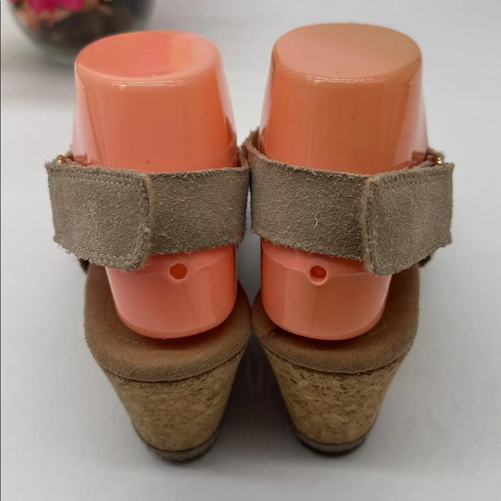 Clarks Collection Tan Suede Cork Wedge Sandals Size 8.5 MCW9323C - Picture 3 of 8